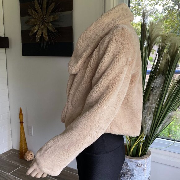 Miami Faux Fur Cropped Tan Jacket Sz Sm - Picture 2 of 12